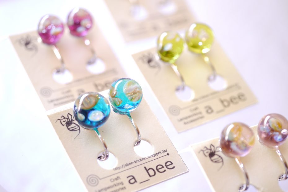 可愛いこのイヤリングたち、実は……。 [ a_bee工房 ]