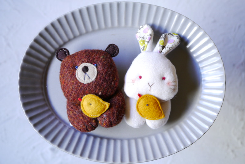 KUMA*YAさん　くまさんとうさぎとことりのブローチご紹介