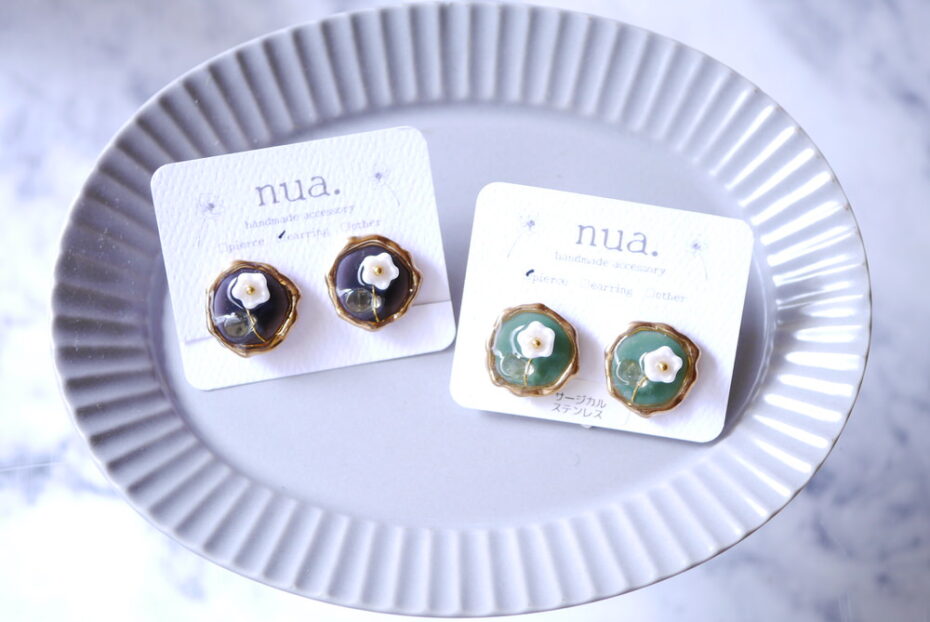 nua.さん フレームフラワーイヤリングのご紹介
