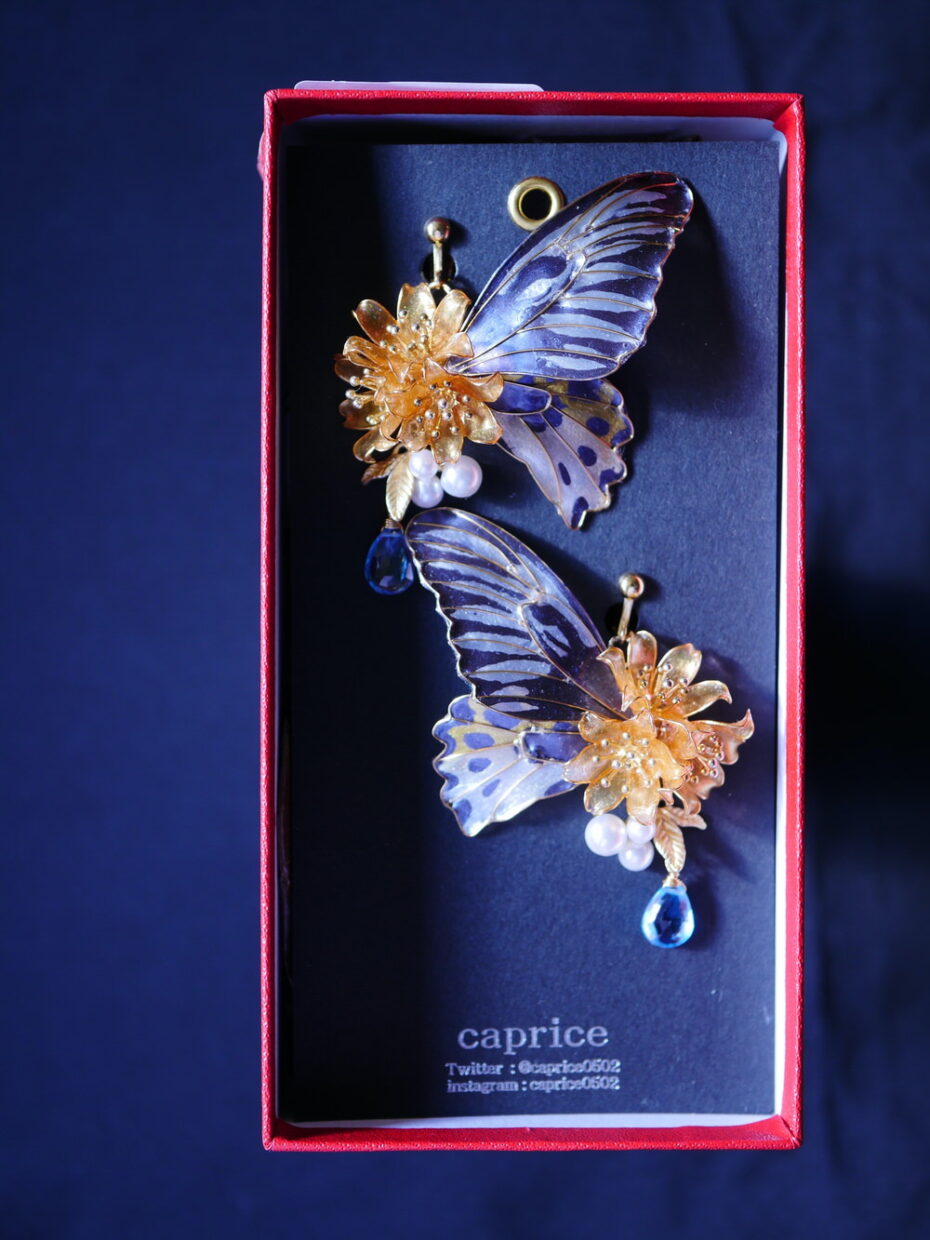 capriceさん 銀木犀と華蝶のイヤリングのご紹介
