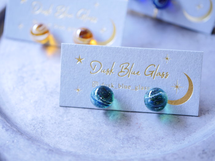 Dusk Blue Glassさん　ガラスのピアスとイヤリングのご紹介