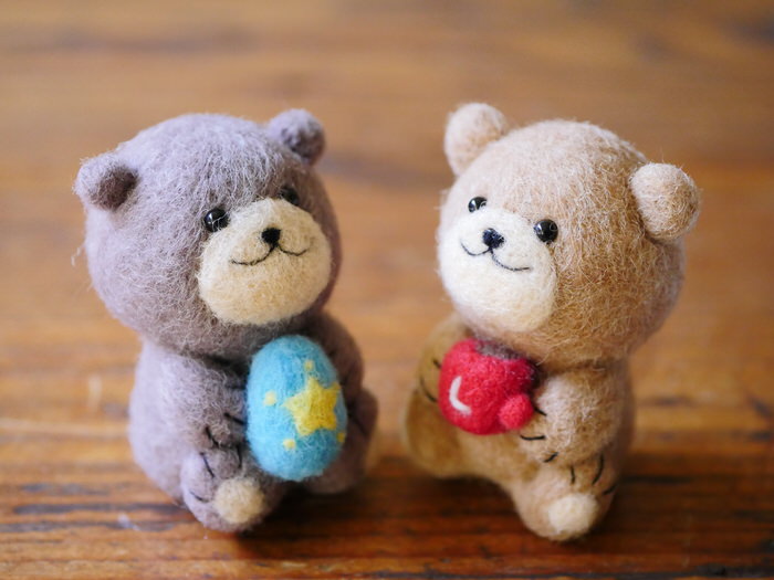kumamiaさん　くまの羊毛フェルトマスコットのご紹介