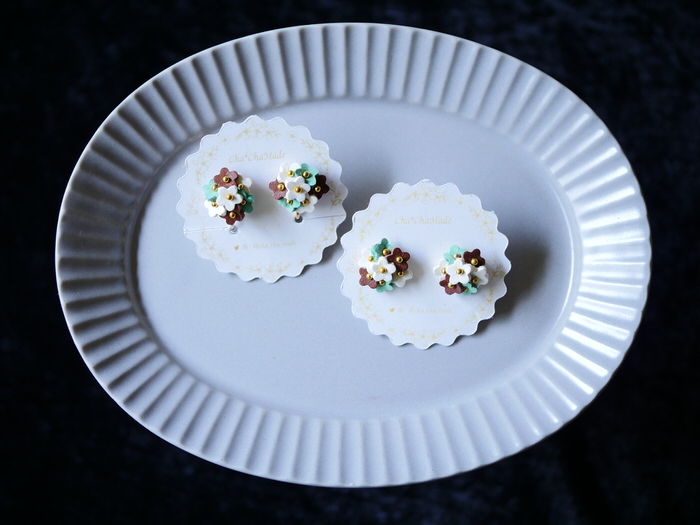 Cha*ChaMadeさん チョコミントのお花ピアス&イヤリングのご紹介