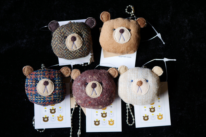 KUMA*YAさん　くまさんブローチのご紹介