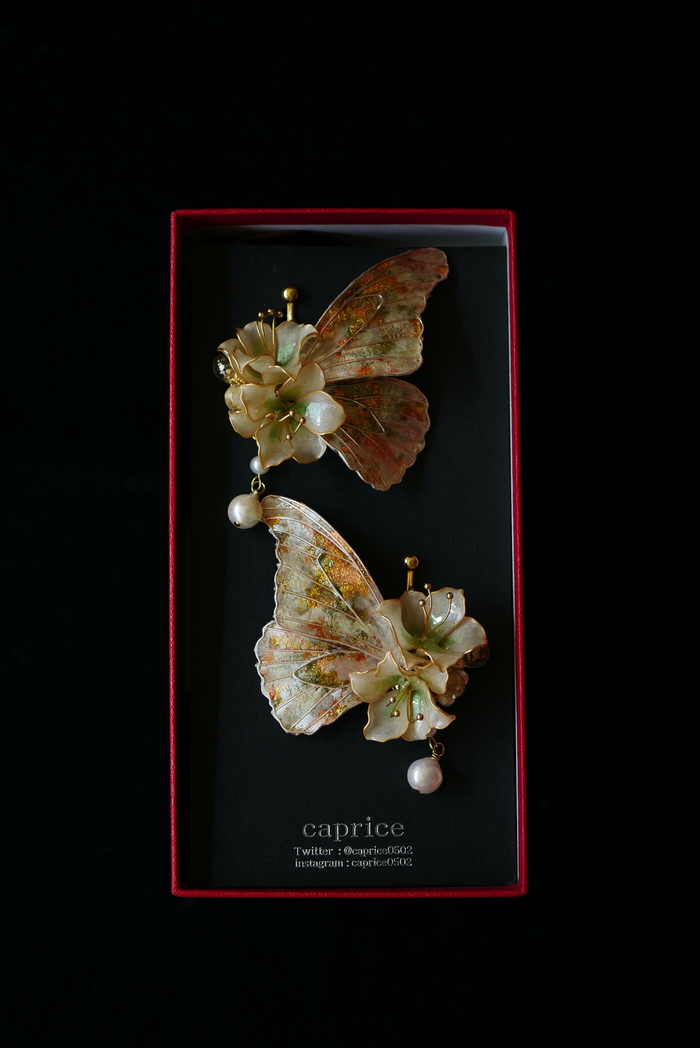 capriceさん　蝶とお花のイヤリングのご紹介