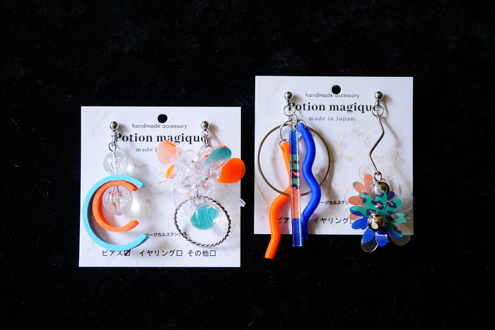 Potion magiqueさん　カラフル夏ピアスのご紹介
